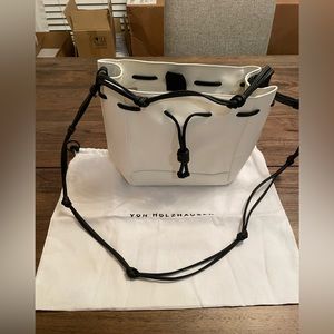 Von Holzhausen bucket bag. Genuine leather. Great condition